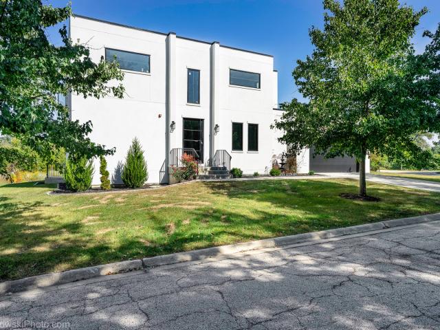 House for sale in Oak Brook, Illinois
