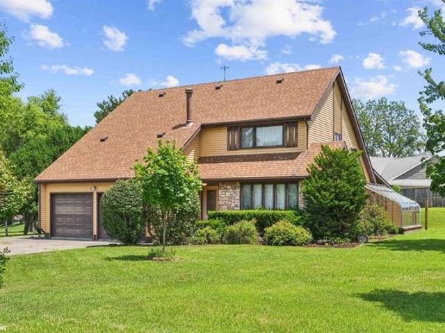 House for sale in Burlington, Iowa