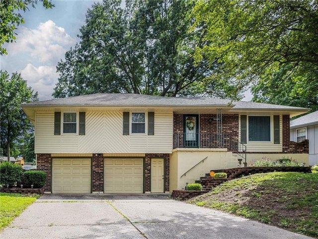House for sale in Blue Springs, Missouri