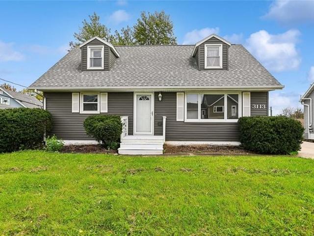 House for sale in Cedar Rapids, Linn County