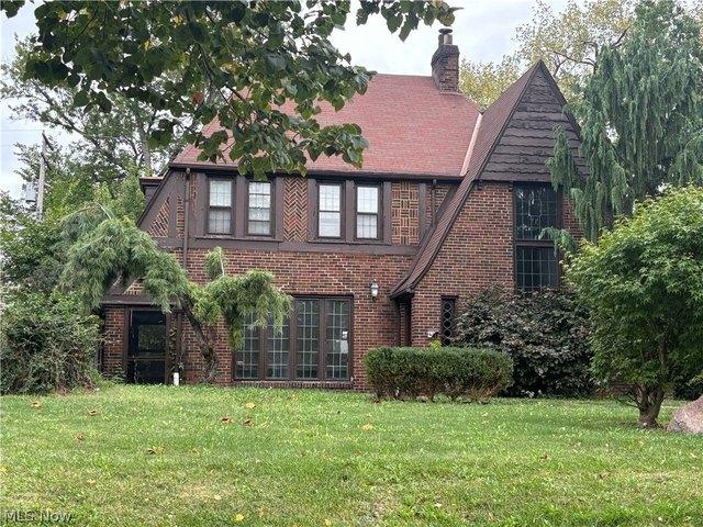 House for sale in Onaway, Shaker Heights