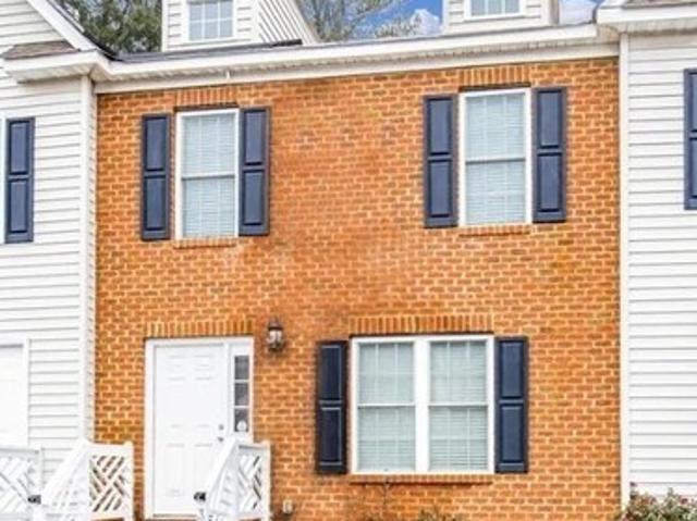 Townhouse for sale in Virginia
