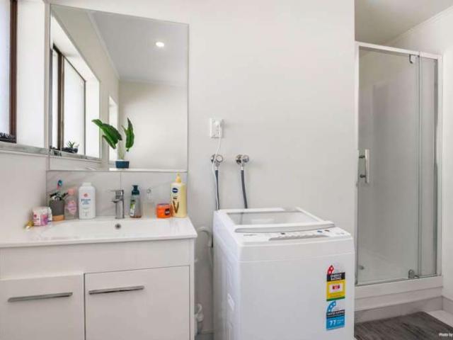 Apartment for rent in Mount Albert, Albert-Eden