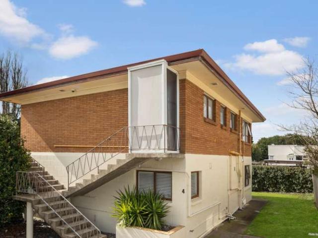 Apartment for sale in Balmoral, Oroua County