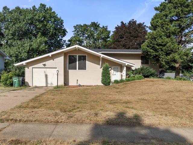 House for sale in Urbandale, Iowa