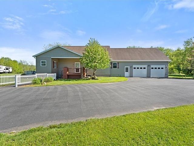 House for sale in Oneida, New York