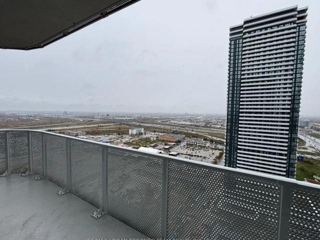 House for rent in Interchange Hwy 400 & 7, Vaughan