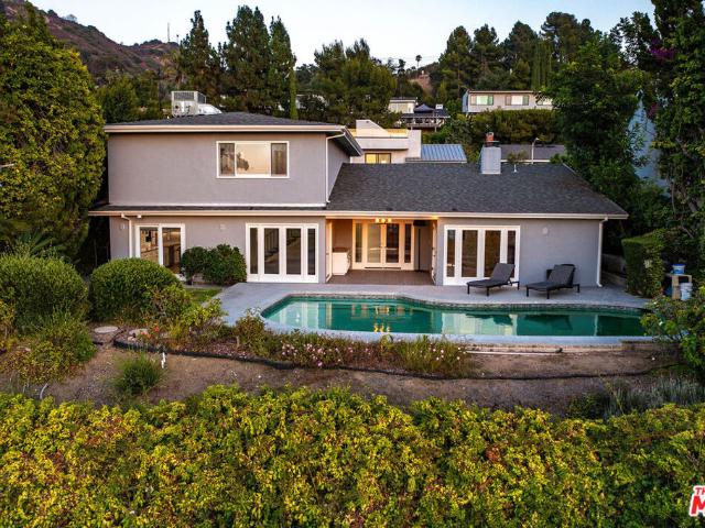 Property for rent in Studio City Neighborhood Council District, Canoga Park