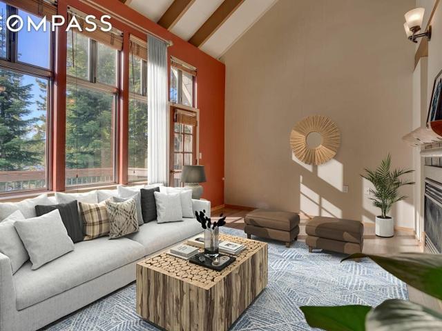 Condo for sale in Tahoe City Condo for sale in Tahoe City