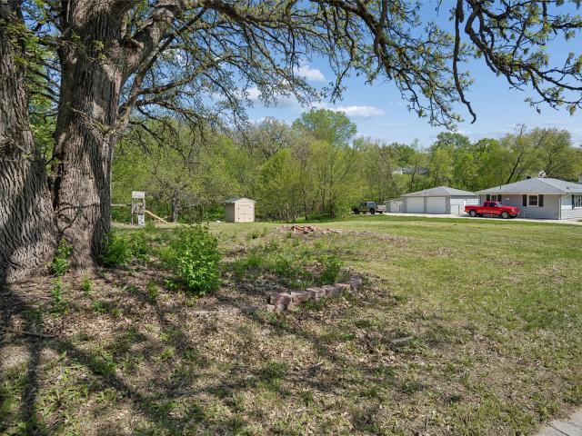 Land for sale in Des Moines, Iowa