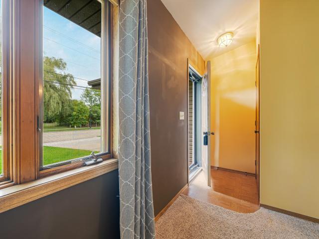 House for sale in Oshkosh, Winnebago County