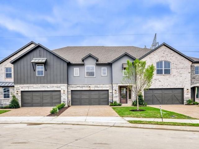 Townhouse for sale in Denton, Texas