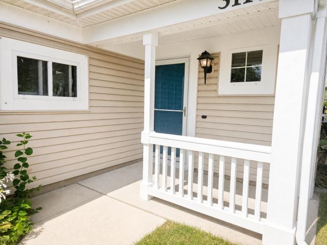 House for sale in Mchenry, Illinois