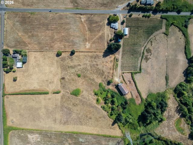 House for sale in Hubbard, Clackamas County