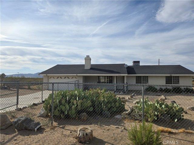 House for sale in Lucerne Valley, California