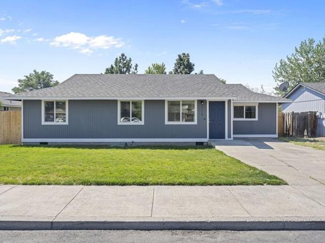 House for sale in Oregonia
