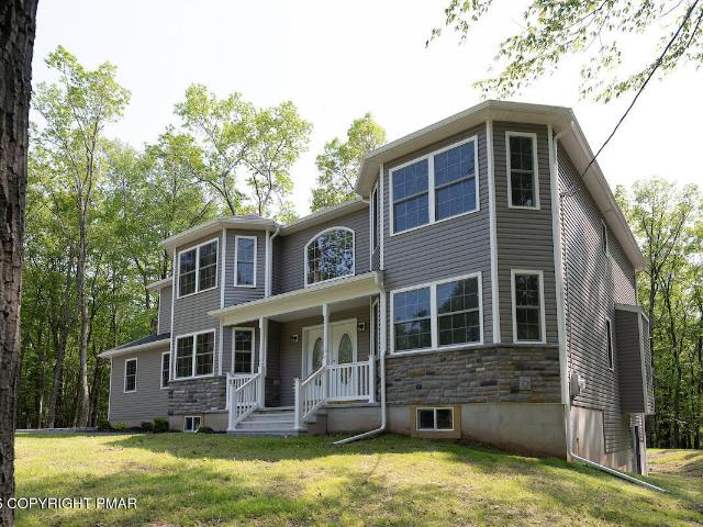 House for sale in Pocono Farms, Coolbaugh Township