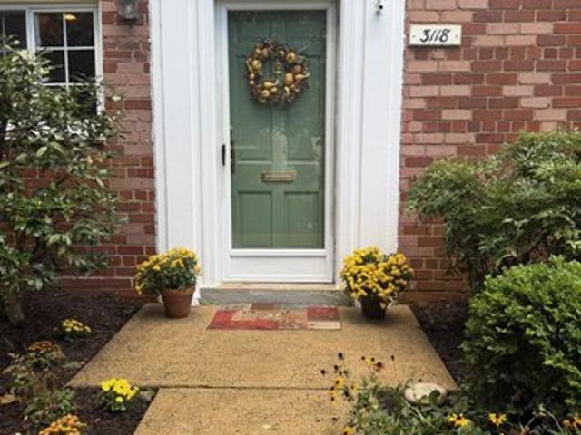 Condo for sale in Charles Barrett, Alexandria