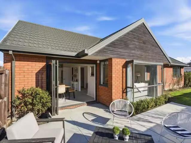 House for sale in Northcote, Canterbury