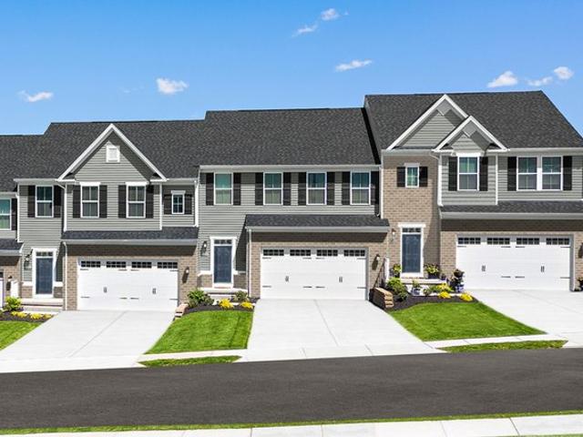 Townhouse for sale in Olmsted Falls, Ohio