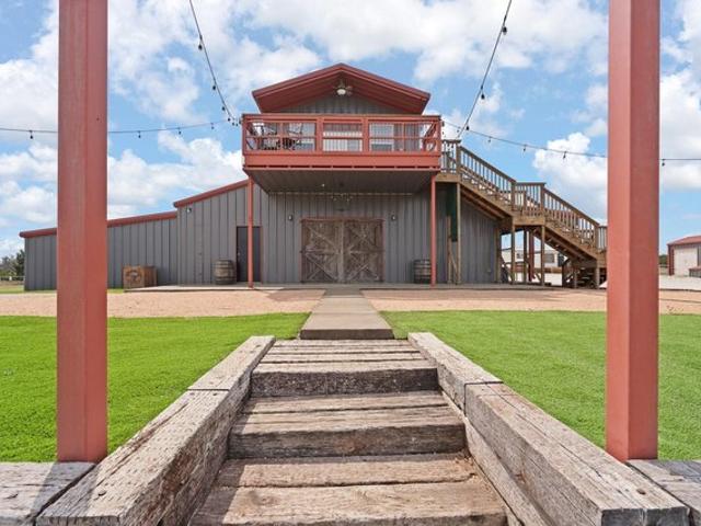 House for sale in Glen Rose, Texas