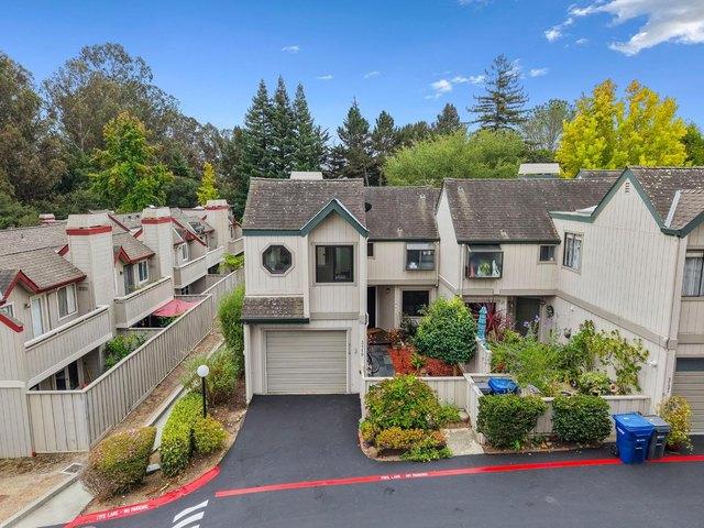 Townhouse for sale in Santa Cruz, California