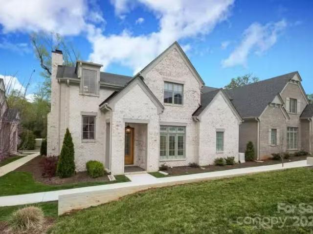 Condo for sale in Charlotte