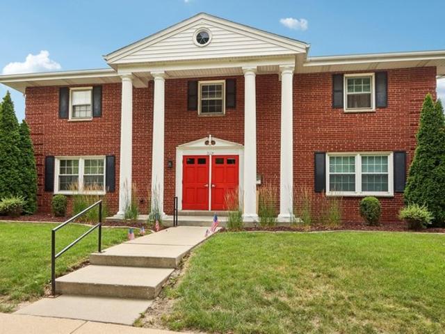 Condo for sale in West Allis, Wisconsin