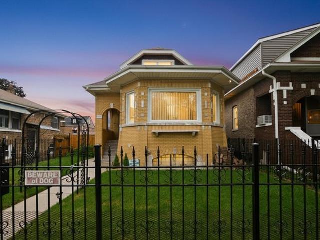 House for sale in Cicero, Cook County