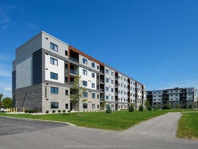 Condo for sale in Lasalle, Southwestern Ontario