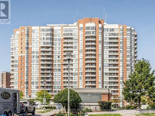Condo for sale in Scarborough—Rouge Park, Toronto