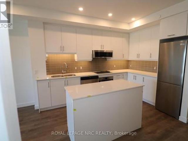 Condo for sale in Ancaster, Ontario
