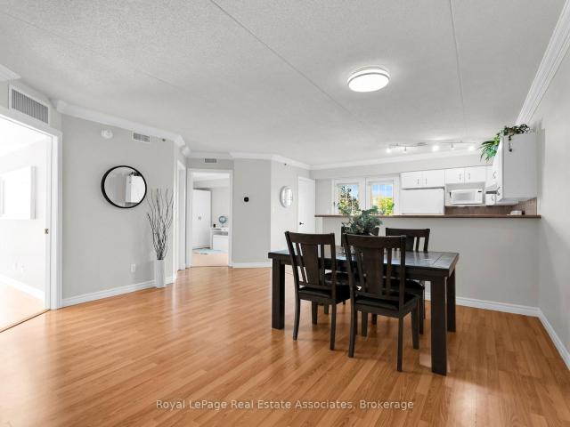 Condo for sale in Burlington, Ontario