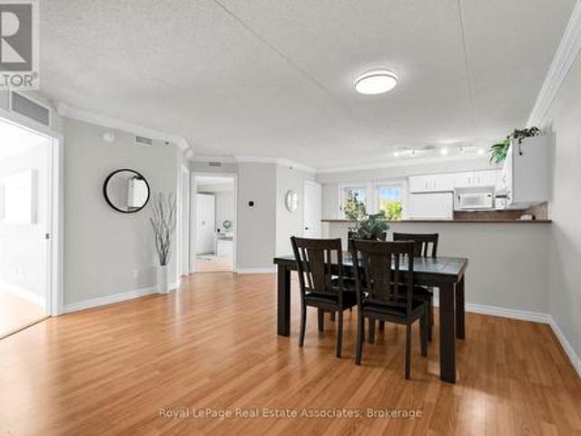Condo for sale in Burlington, Ontario