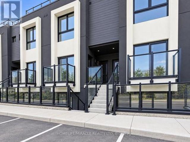 Townhouse for rent in Niagara, Ontario