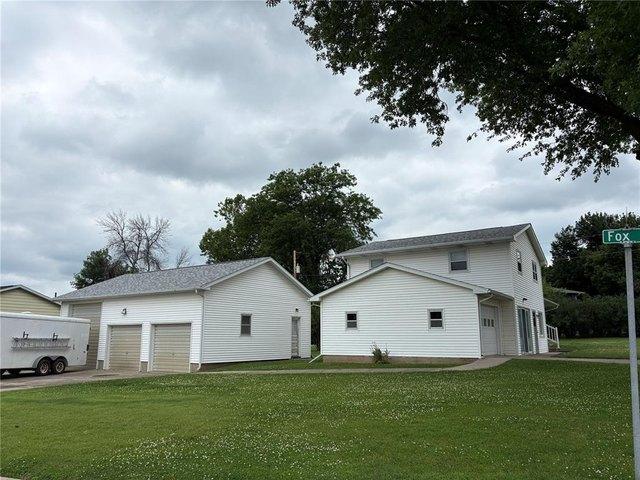 House for sale in Linn, Iowa