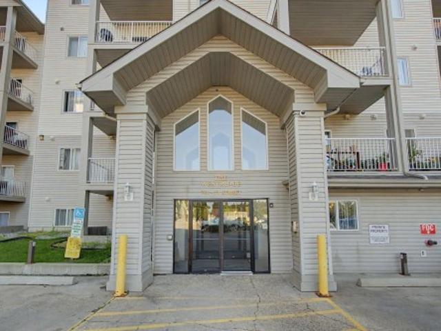 Condo for sale in Wedgewood, Alberta