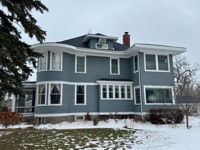 House for sale in Olivia, Minnesota