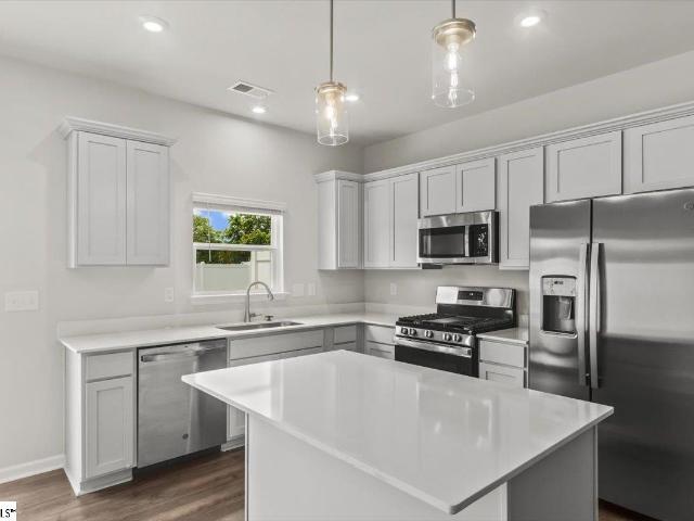 Townhouse for sale in Greer, South Carolina