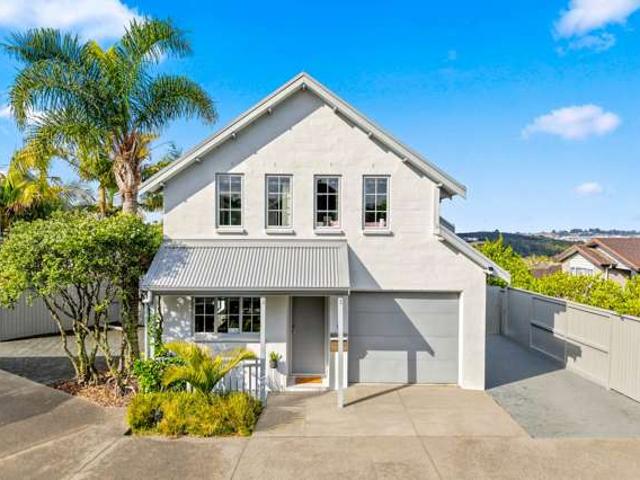 House for sale in Paremoremo