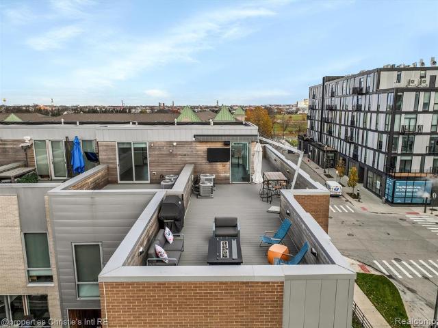Condo for sale in Detroit