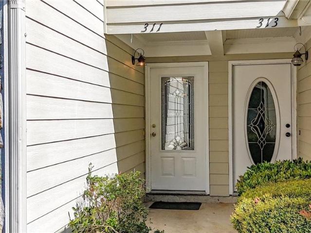 Townhouse for sale in Canton, Georgia