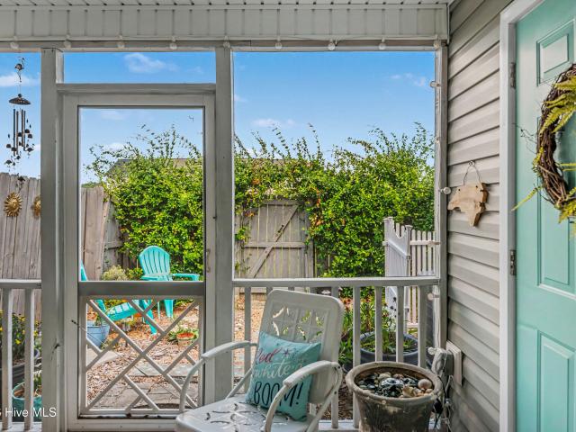 Townhouse for sale in Hubert, North Carolina