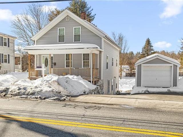 House for sale in Oakland, Rhode Island