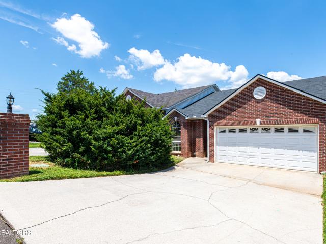 House for sale in Cedar Bluff, Knoxville