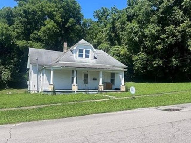 House for sale in Chaffee, Missouri