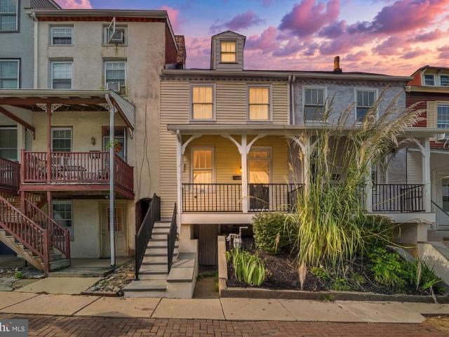 Townhouse for sale in Chester, Pennsylvania