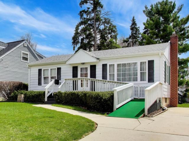 Property for sale in Glen Ellyn, Illinois
