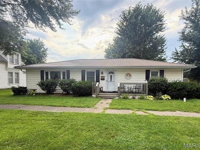 House for sale in La Plata, Missouri