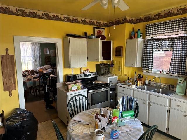 House for sale in Jeannette, Pennsylvania